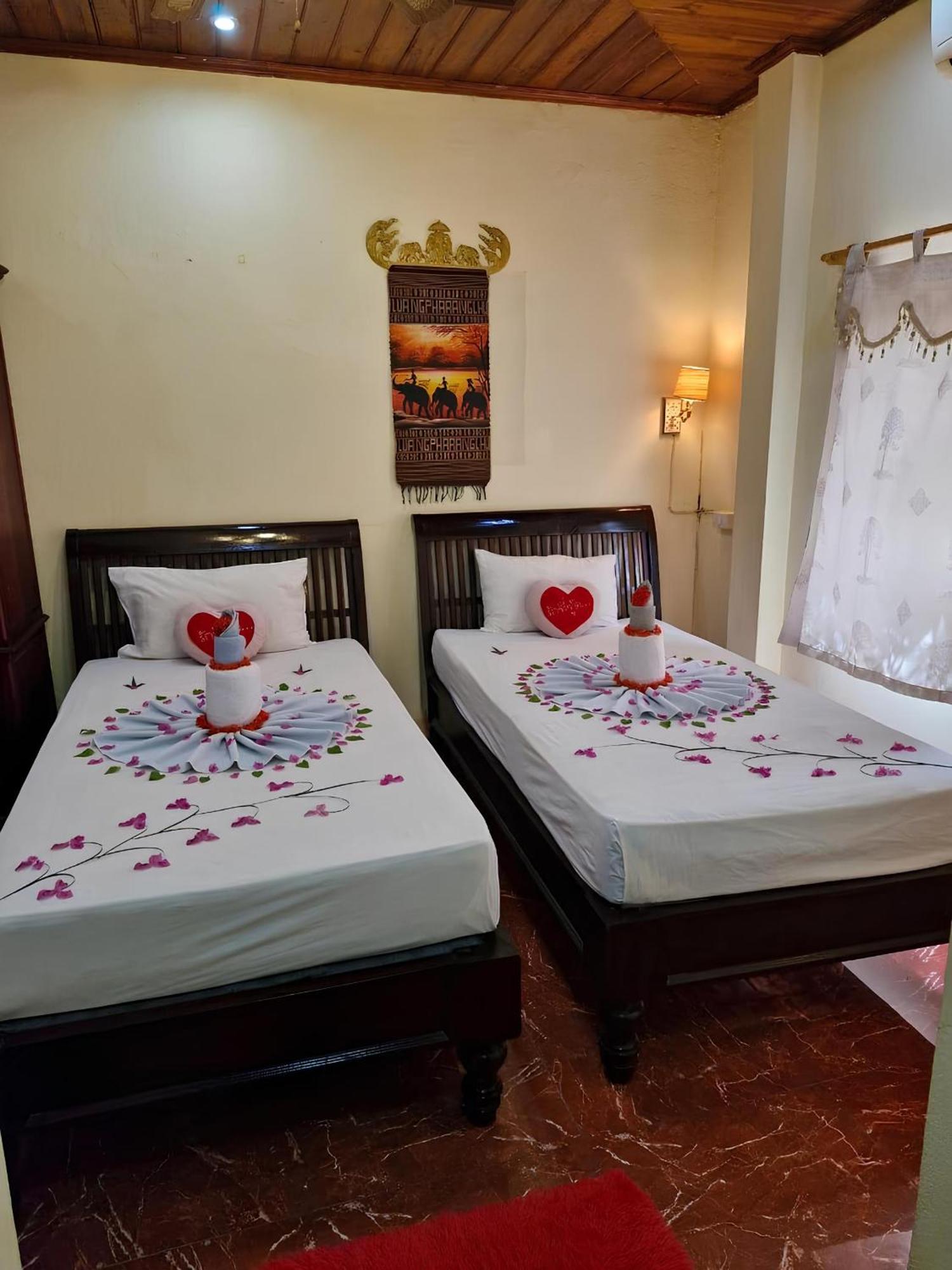 Hotel Sakura Wood House à Luang Prabang Extérieur photo