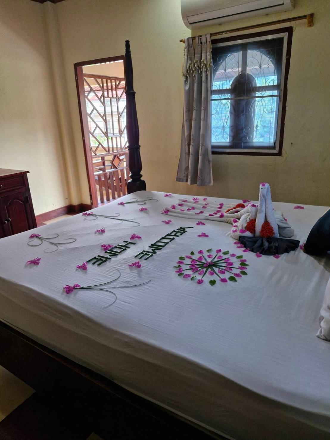Hotel Sakura Wood House à Luang Prabang Extérieur photo